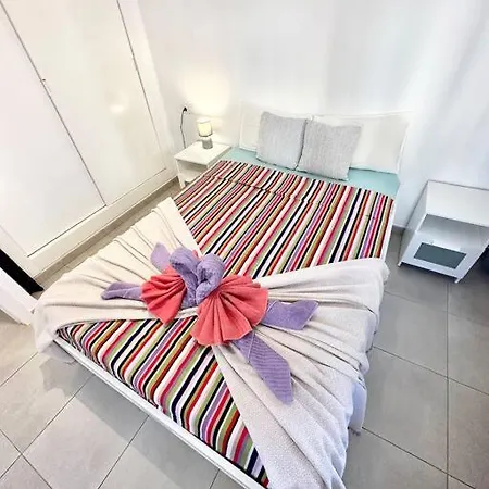 Minty Pool, Terrace, Fiber And Parking Lejlighed *