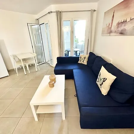 Minty Pool, Terrace, Fiber And Parking דירה קורלחו